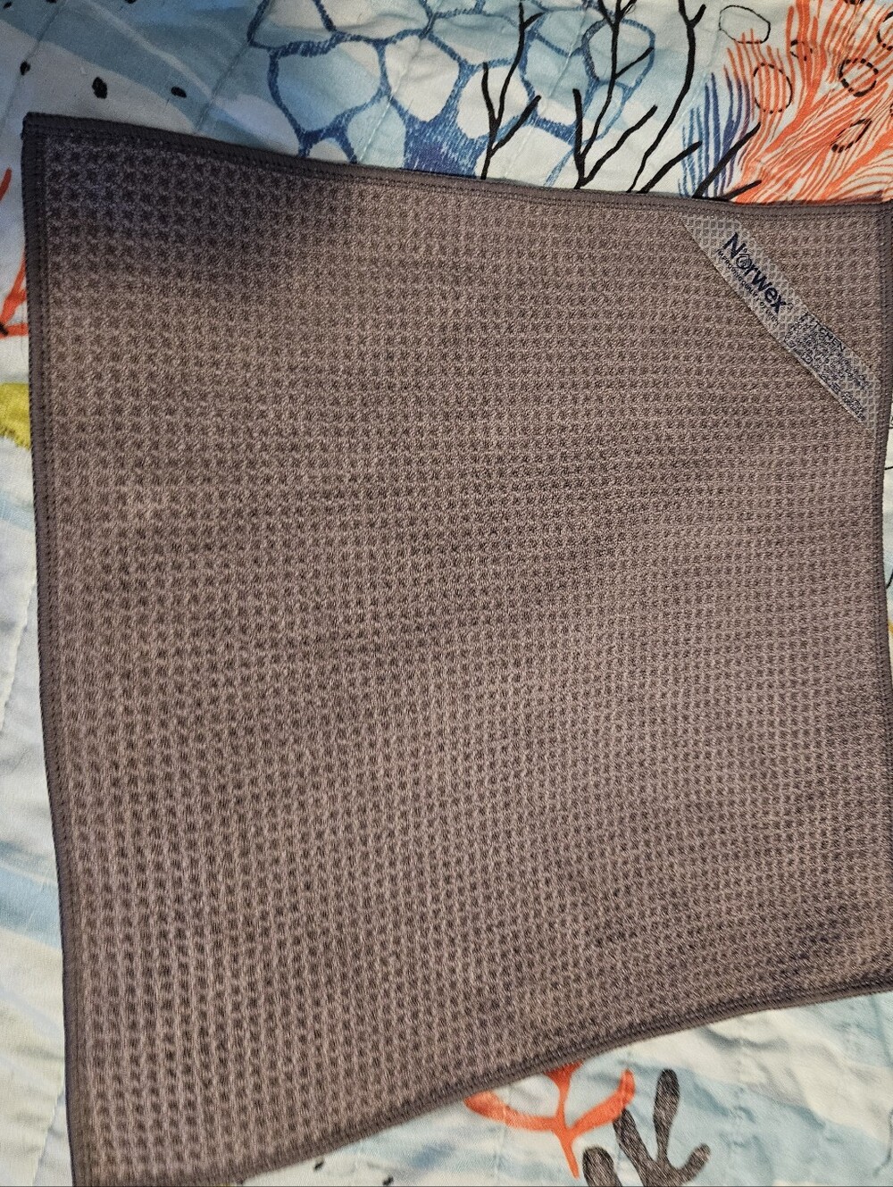 Norwex Microfiber Kitchen Cloth with BacLock Gray Textured Towel -